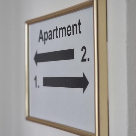 Spacious Apartment Near Hockey And Football Arena Bratislava Luaran gambar